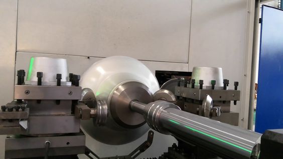 Torno CNC de Repuxo